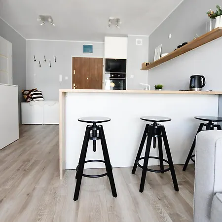 شقة Apartament Sloneczny Na Baltyckiej كولوبرزيغ